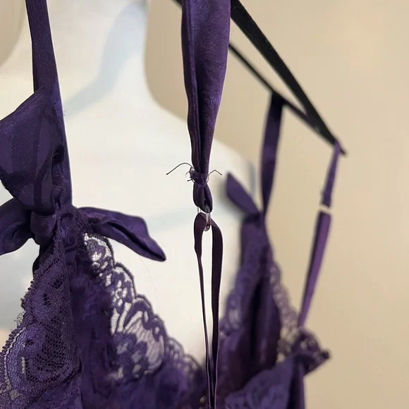 Vintage Victoria’s Secret Gold Label Lace Teddy Purple Lingerie Bodysuit